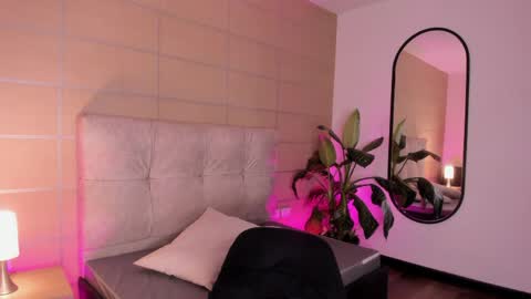 Christine  online show from March 27, 7:14 pm