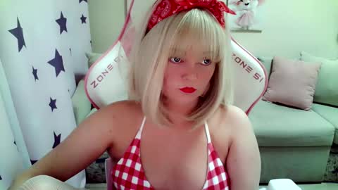 Christi online show from November 9, 8:54 am