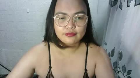 chubbycheeks27 online show from May 15, 4:54 pm