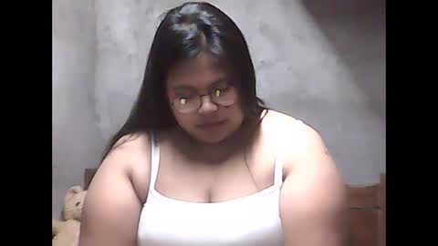 Snapshot of chubbylecious chatting on December 13, 10:55 pm Rita online show from December 13, 10:55 pm