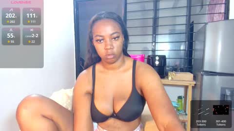 ciaraebonyxxx online show from February 5, 9:34 am