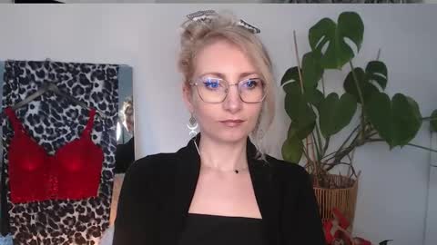 Cinderella online show from April 9, 5:54 am