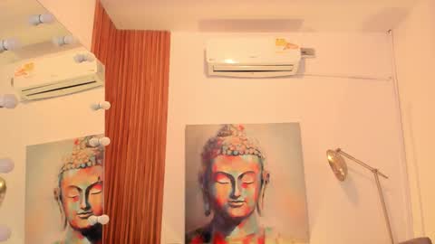 Cintia online show from December 3, 10:28 am