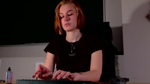 Claire online show from June 5, 2:56 pm