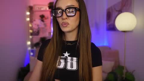 Clara smile online show from January 10, 7:51 pm