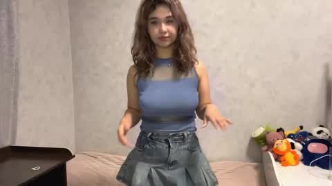 Lara online show from November 11, 6:38 pm