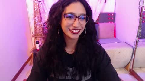 Snapshot of cleo_fox chatting on October 9, 12:48 am Cleo online show from October 9, 12:48 am
