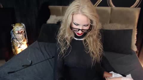 Cleo online show from February 22, 12:33 am