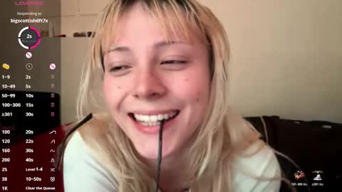  CLOE  online show from November 28, 12:13 am