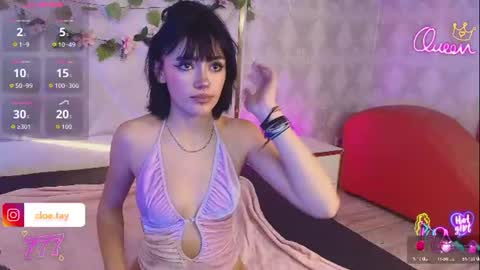 cloee_tay1 online show from August 3, 11:38 am