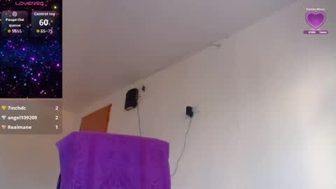 cloey_katherim online show from June 22, 12:57 pm