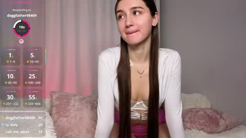 Kelly online show from March 25, 5:54 am