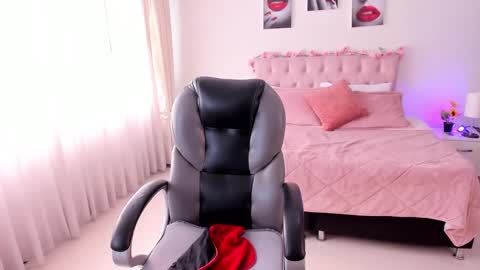 emely dolce online show from January 16, 2:08 pm