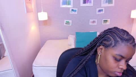 cock_whisperer69 online show from April 2, 1:41 pm