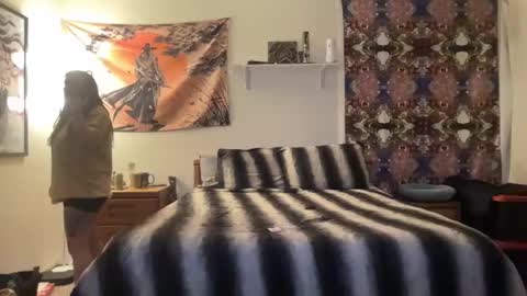 cocokisses333 online show from April 19, 3:06 am