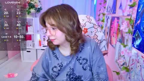 Mia online show from April 4, 11:03 pm