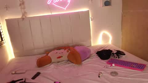 coffe_eyes online show from November 30, 10:08 am