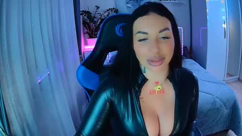 Ur goddess Nikki online show from March 28, 11:10 am