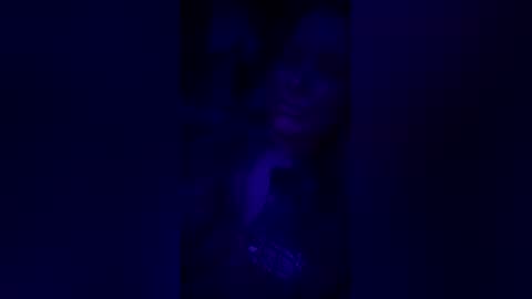 coldhearted69buthot online show from December 17, 5:33 am