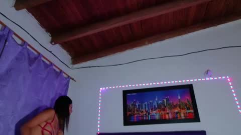  Nahomi  online show from November 14, 4:45 am