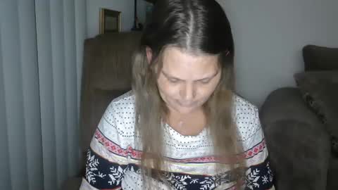 Snapshot of comebackpussy chatting on December 16, 2:04 am comeback pussy online show from December 16, 2:04 am