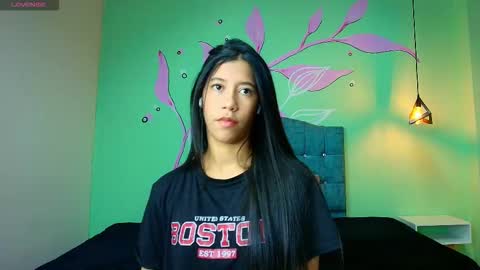 C O N N I E online show from November 3, 6:45 pm