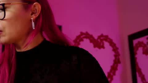 Ginger The Cringer online show from November 16, 9:43 am