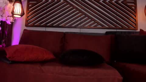   online show from February 27, 7:35 pm