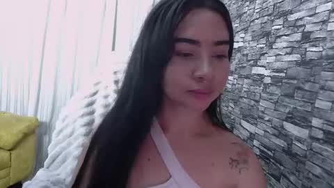 coralwells online show from April 18, 6:27 am