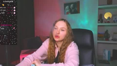 lucy online show from January 10, 2:22 pm