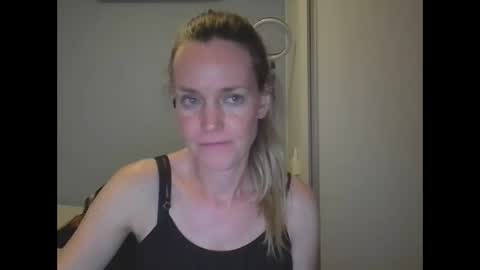 Anny online show from December 5, 1:05 am