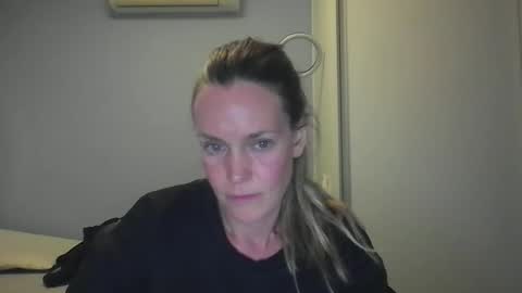 Anny online show from November 17, 12:11 am