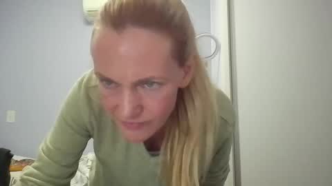 Anny online show from March 9, 12:25 am