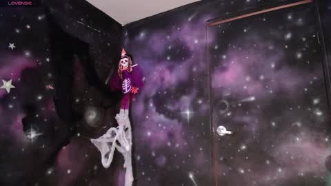 Cristal de Leon online show from October 28, 8:14 pm