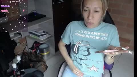 cristina online show from June 1, 7:48 pm