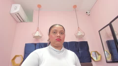 crystal_butterfly1 online show from November 23, 3:47 pm