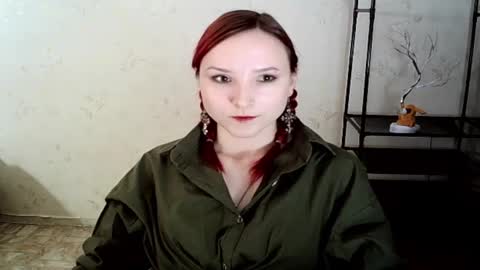 crystal_carnation online show from May 20, 7:16 am