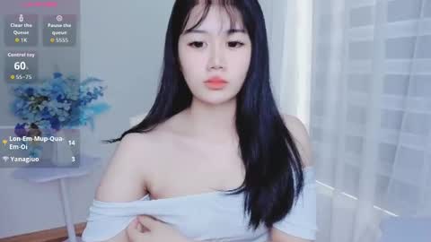 crystal_lea online show from October 15, 1:41 am