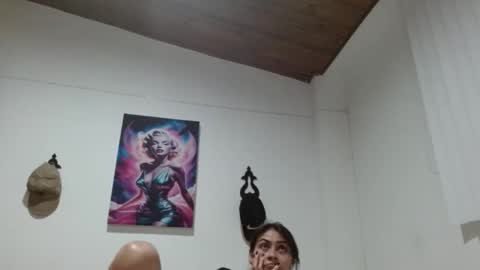 Crystal Blaze online show from April 17, 12:46 am