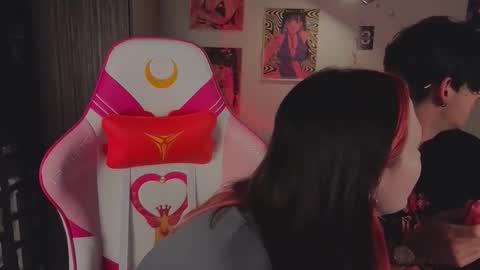 Snapshot of crystalblaze_ chatting on October 27, 10:37 pm Grace online show from October 27, 10:37 pm