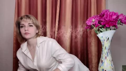 Mary online show from June 6, 8:26 pm