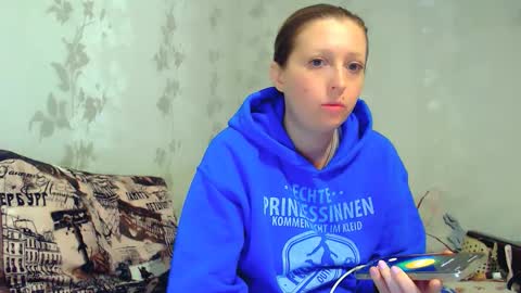 CrystallAngel online show from February 8, 4:33 pm