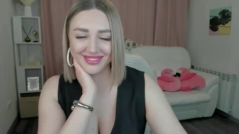 CrystalPatton online show from December 3, 1:28 am