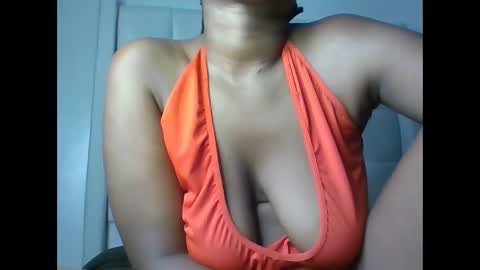 Snapshot of ctrl_cheeks chatting on October 23, 2:06 am ctrl_cheeks online show from October 23, 2:06 am