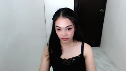 cuddlepunk_bubble online show from May 19, 3:30 pm