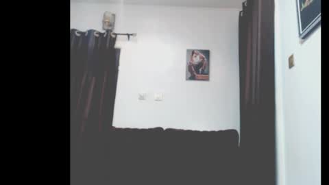cumebony_petit online show from May 29, 7:28 am