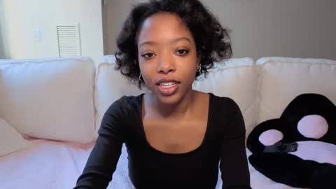 Anna online show from October 29, 1:37 pm