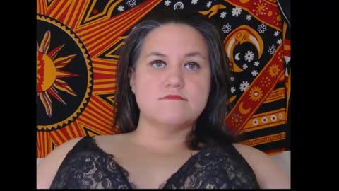 CurvyFlora online show from October 1, 9:20 pm