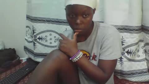 curvynubian online show from November 24, 7:05 pm