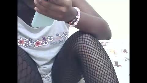 curvynubian online show from April 17, 8:49 am